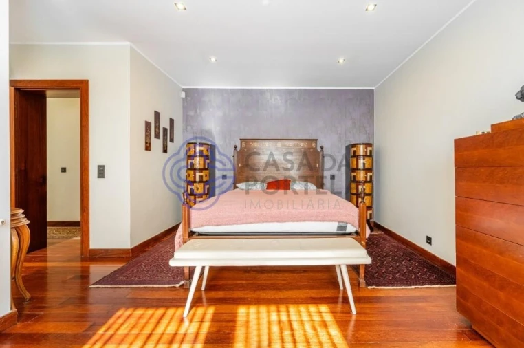 Moradia T5 para Venda em Modivas Foto 29