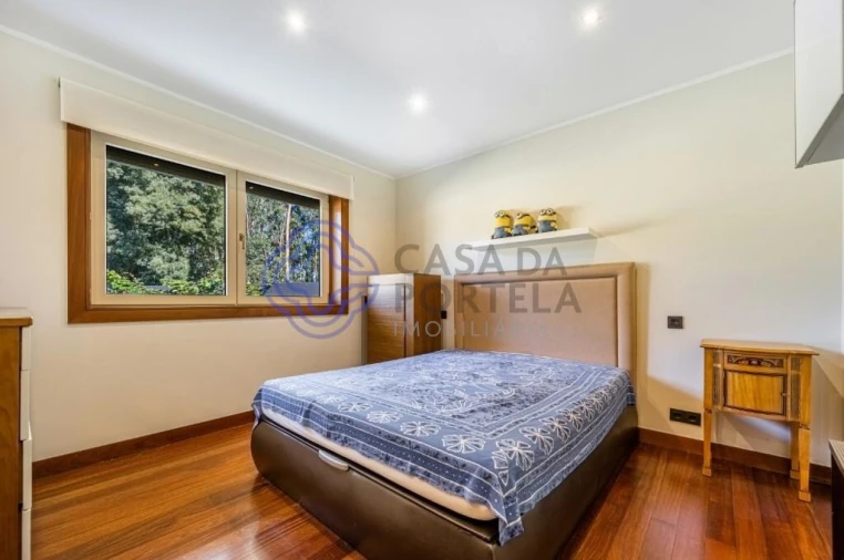 Moradia T5 para Venda em Modivas Foto 23