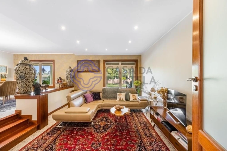 Moradia T5 para Venda em Modivas Foto 14