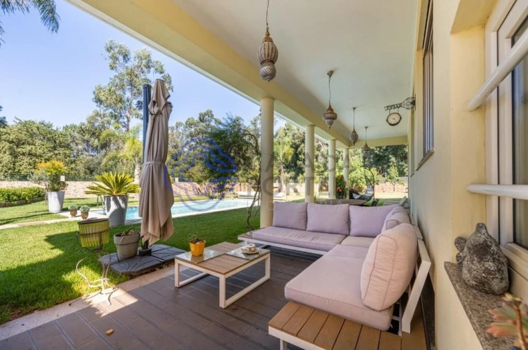 Moradia T5 para Venda em Modivas Foto 8