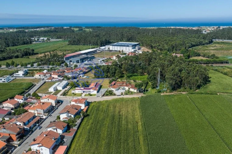 Moradia T5 para Venda em Modivas Foto 2