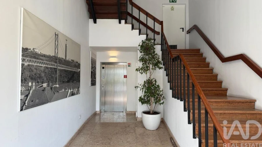 Apartamento T1 para Arrendamento em Estrela Foto 6