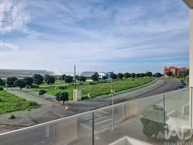 Moradia T3 para Venda em Silveira Foto 7