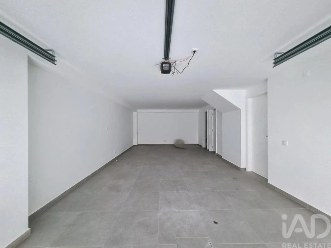 Moradia T3 para Venda em Silveira Foto 26