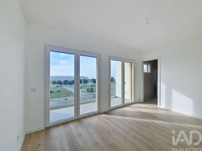 Moradia T3 para Venda em Silveira Foto 14