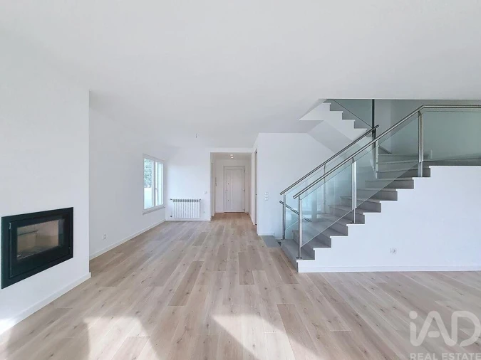 Moradia T3 para Venda em Silveira Foto 11