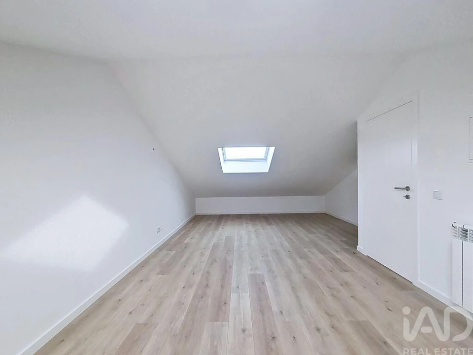 Moradia T3 para Venda em Silveira Foto 24