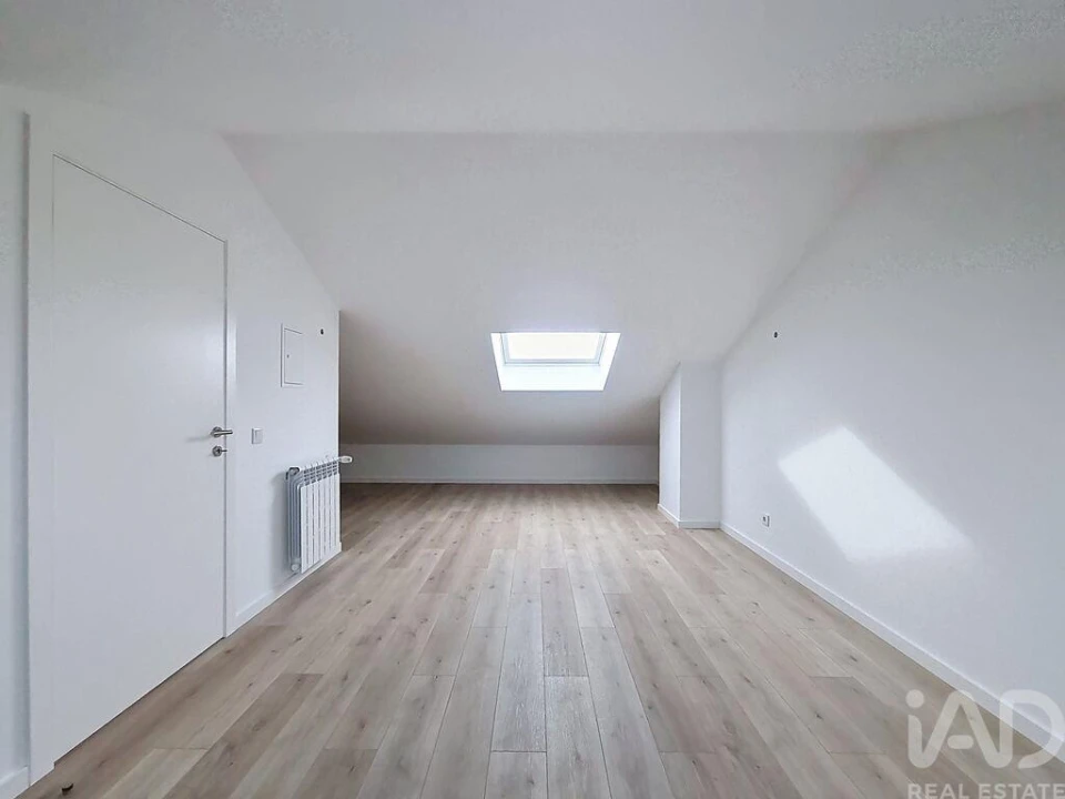 Moradia T3 para Venda em Silveira Foto 25