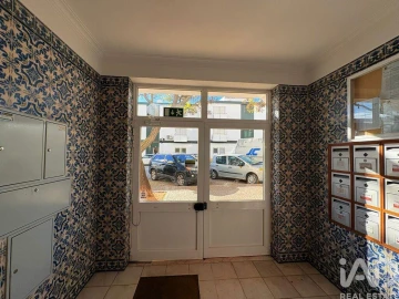 Apartamento T2 para Venda em Lagos (São Sebastião e Santa Maria)