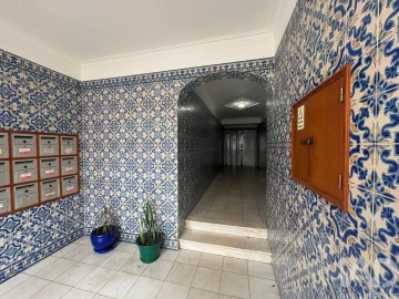 Apartamento T2 para Venda em Lagos (São Sebastião e Santa Maria)