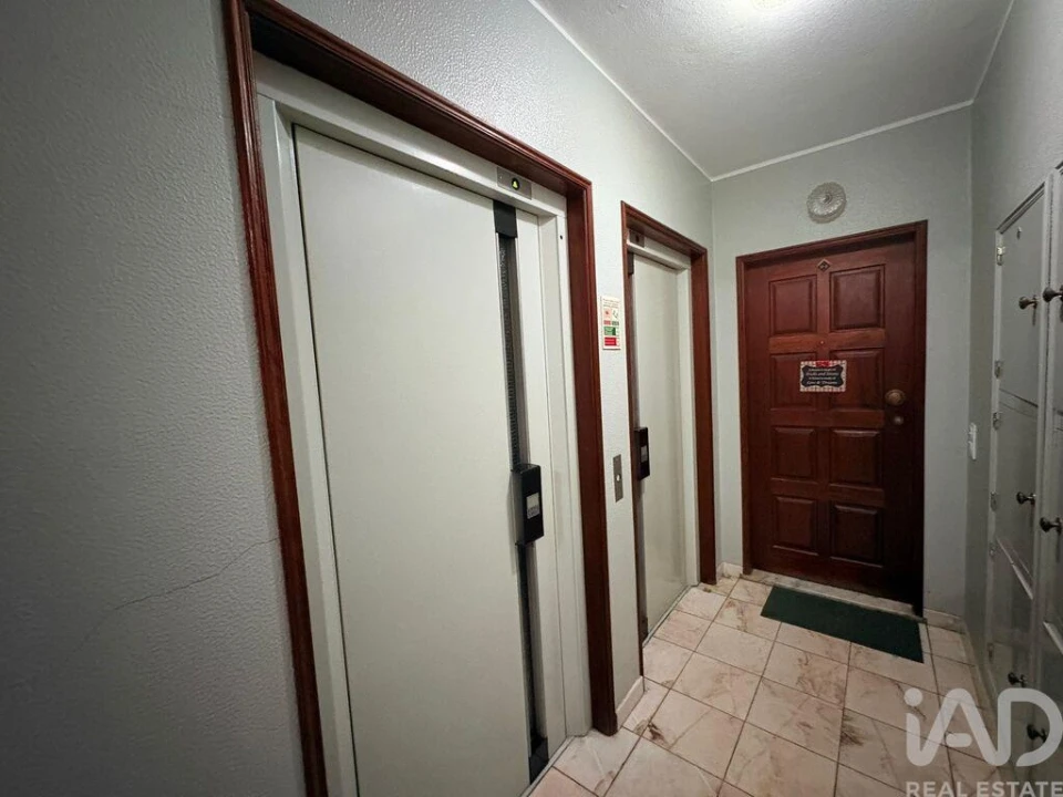 Apartamento T2 para Venda em Lagos (São Sebastião e Santa Maria) Foto 5