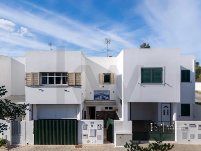 Moradia T3 para Venda em Castro Marim Foto 1