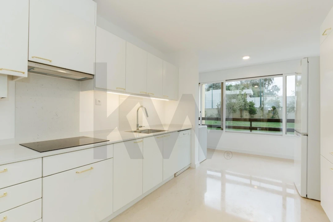 Apartamento T3 para Arrendamento em Avenidas Novas Foto 13