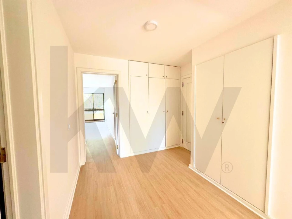 Apartamento T3 para Arrendamento em Avenidas Novas Foto 24