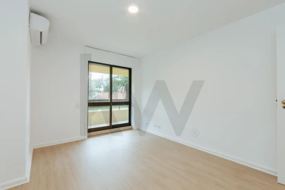 Apartamento T3 para Arrendamento em Avenidas Novas