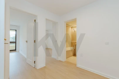 Apartamento T3 para Arrendamento em Avenidas Novas