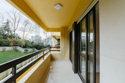 Apartamento T3 para Arrendamento em Avenidas Novas