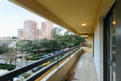 Apartamento T3 para Arrendamento em Avenidas Novas