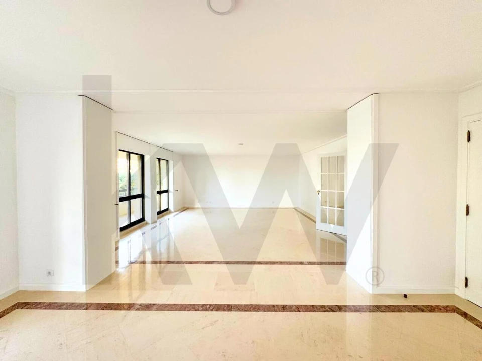 Apartamento T3 para Arrendamento em Avenidas Novas Foto 16