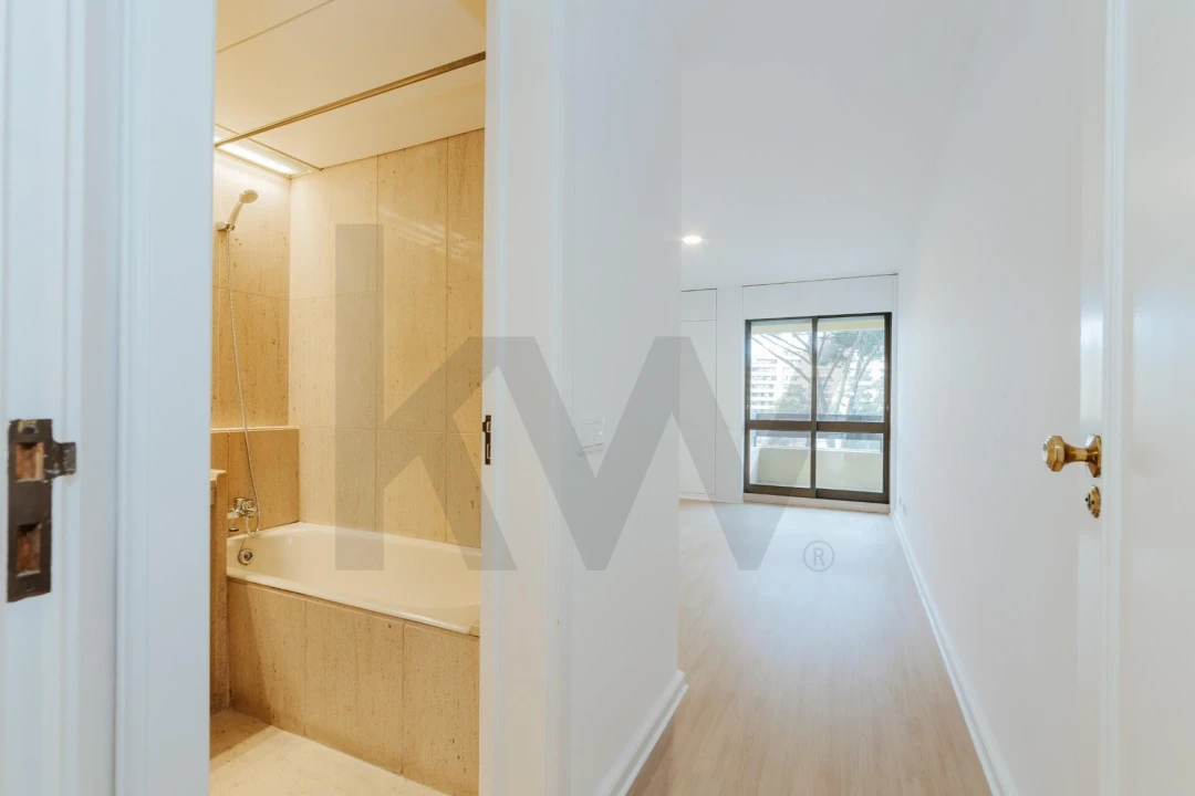 Apartamento T3 para Arrendamento em Avenidas Novas Foto 25