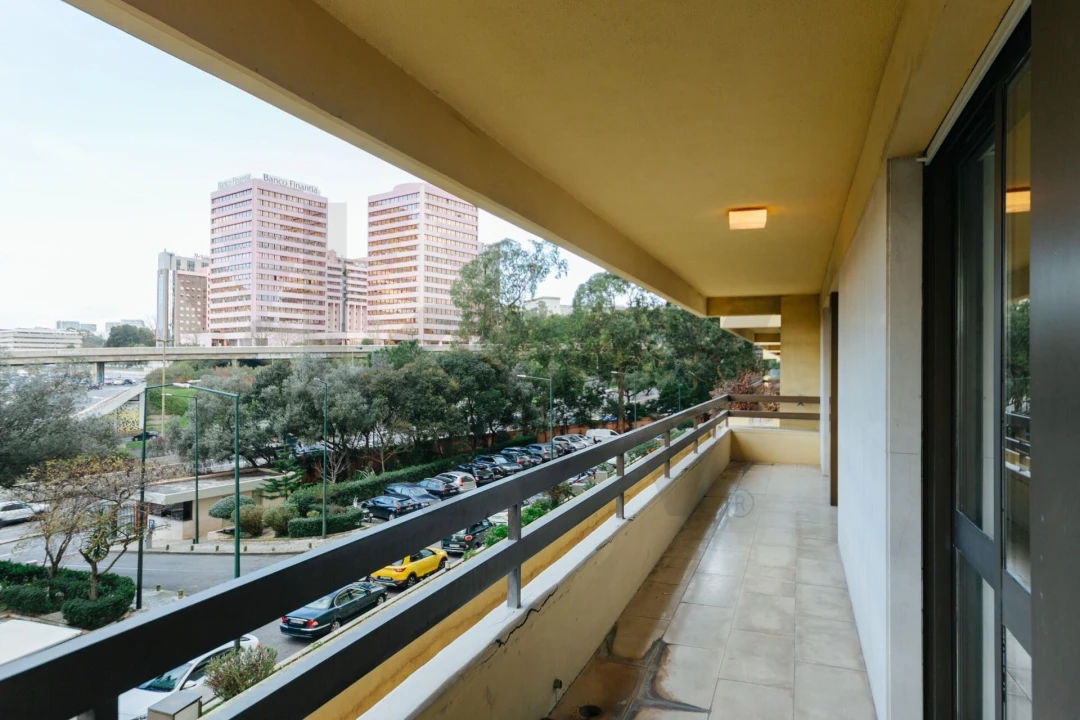 Apartamento T3 para Arrendamento em Avenidas Novas Foto 4