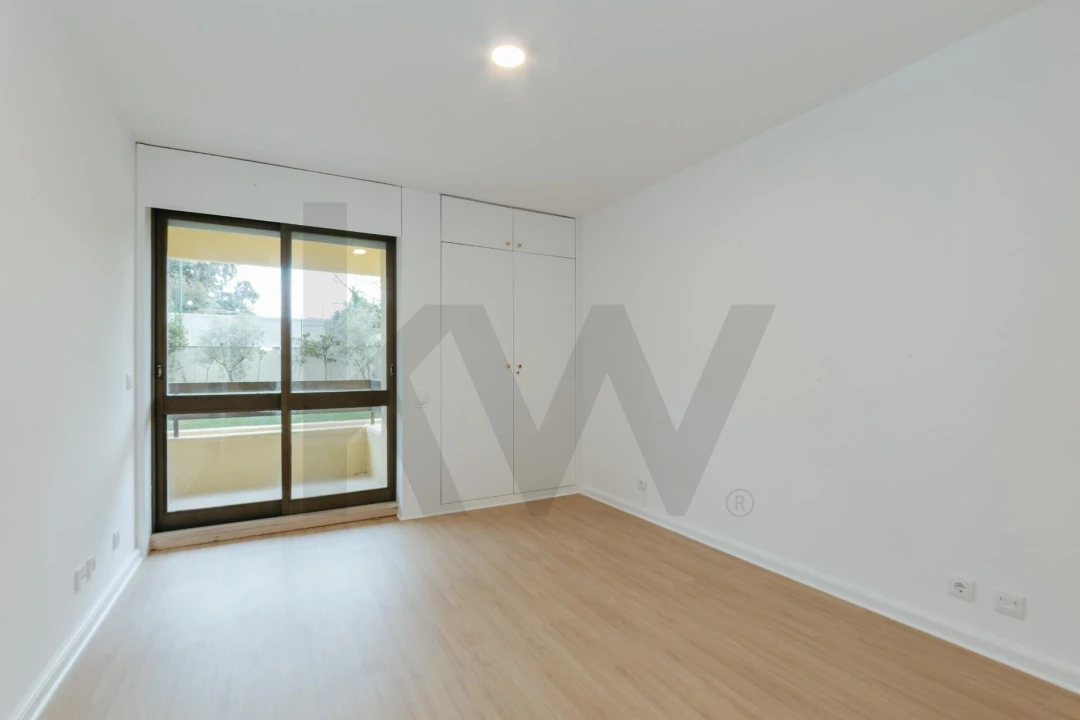 Apartamento T3 para Arrendamento em Avenidas Novas Foto 22