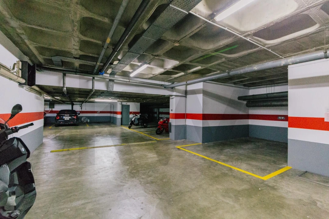 Apartamento T3 para Arrendamento em Avenidas Novas Foto 46