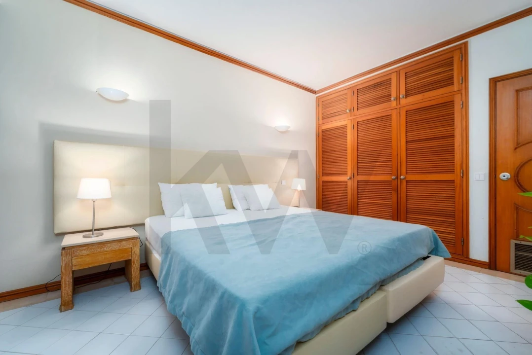 Apartamento T1 para Venda em Albufeira e Olhos de Água Foto 7
