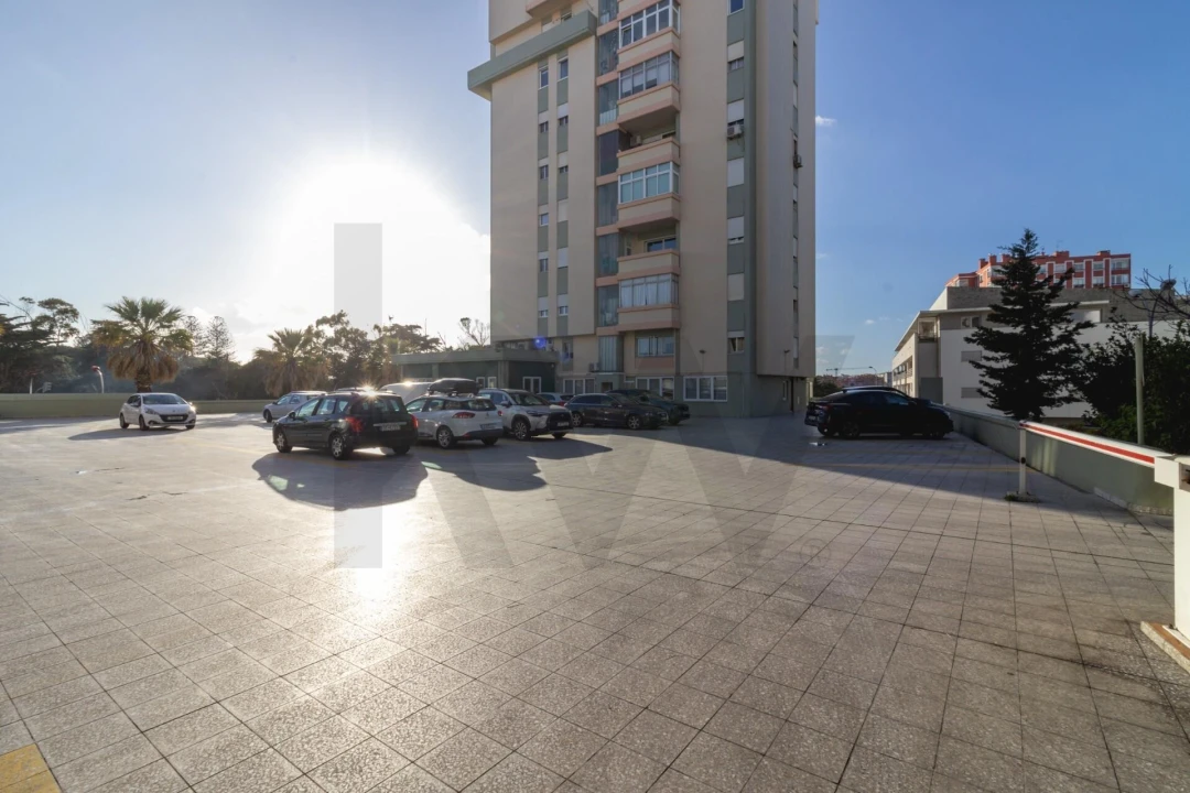 Apartamento T3 para Venda em Oeiras e São Julião da Barra, Paço de Arcos e Caxias Foto 27