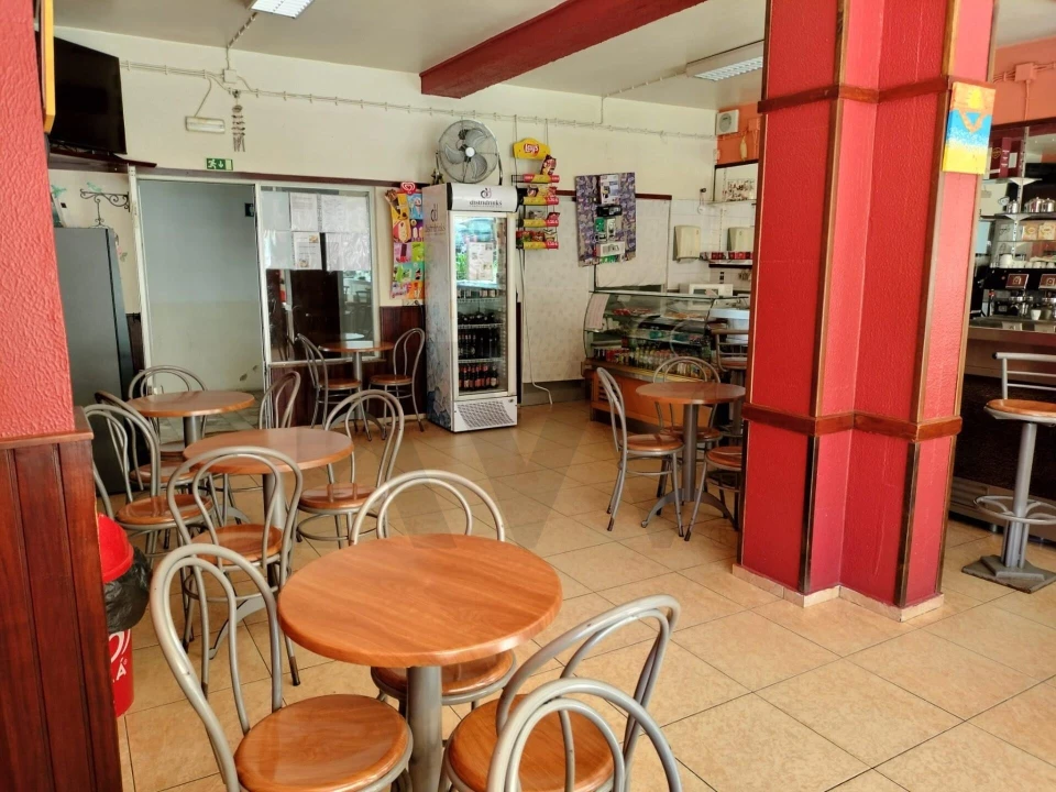 Loja para Venda em Santo Antonio dos Olivais Foto 1