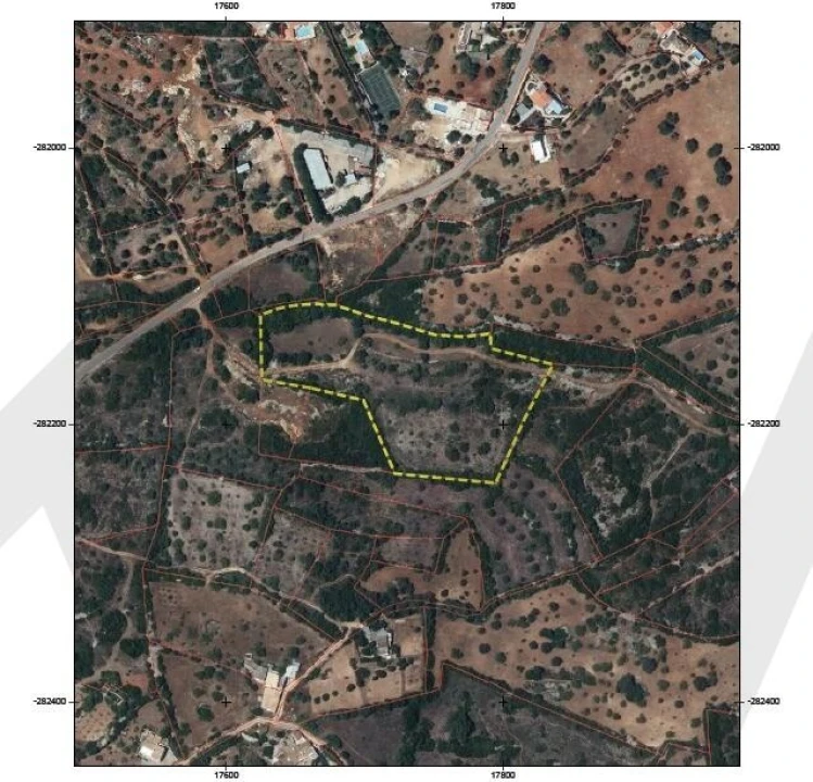 Terreno para Venda em Santa Barbara de Nexe Foto 27