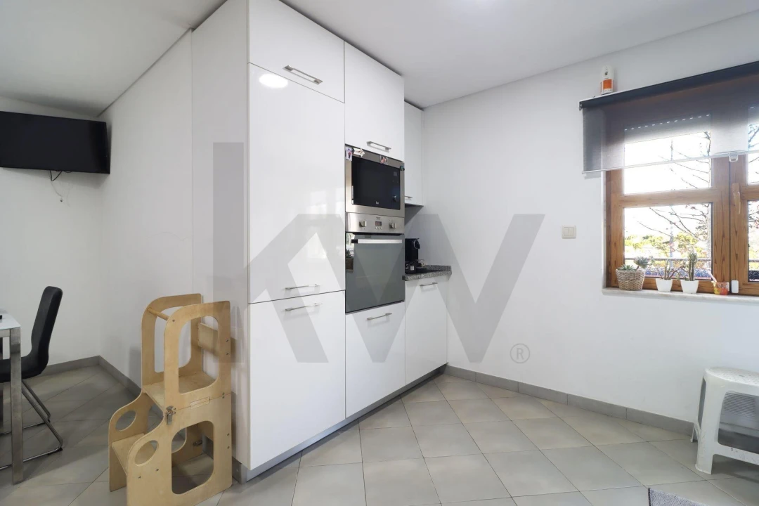 Apartamento T2 para Venda em Venteira Foto 8