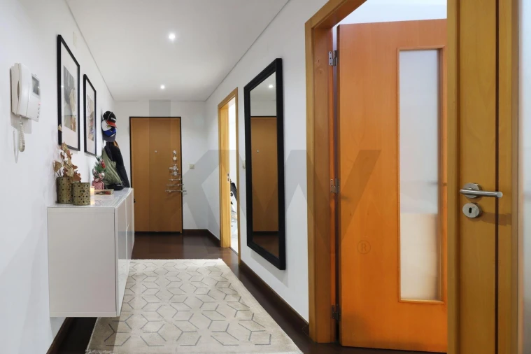 Apartamento T2 para Venda em Venteira Foto 27