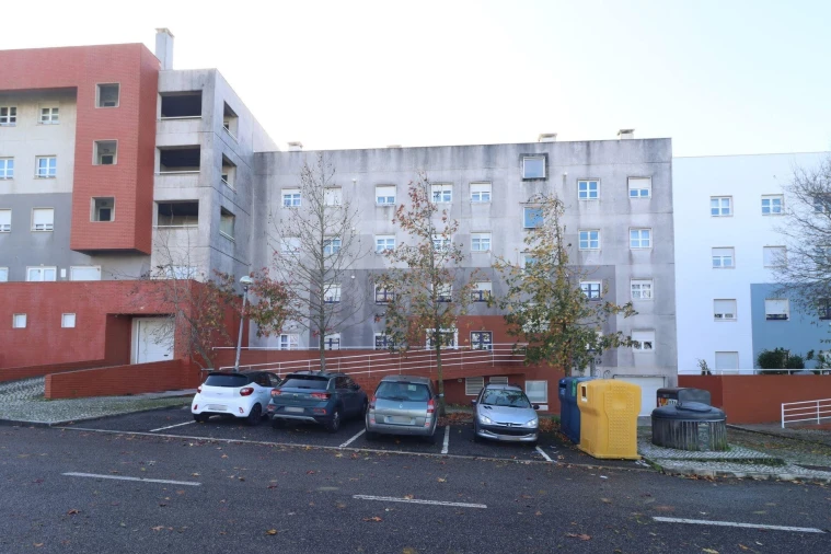 Apartamento T2 para Venda em Venteira Foto 31