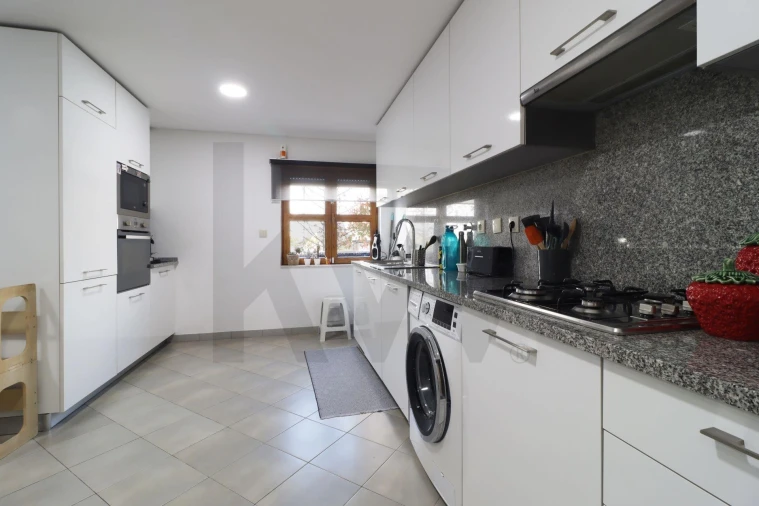 Apartamento T2 para Venda em Venteira Foto 5