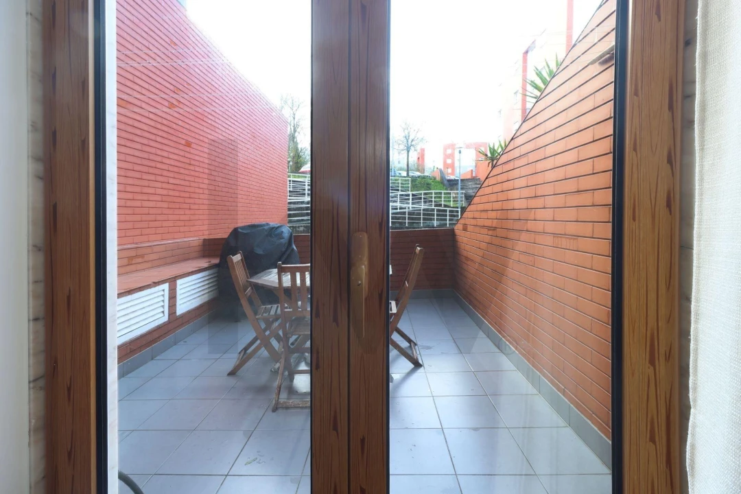 Apartamento T2 para Venda em Venteira Foto 24