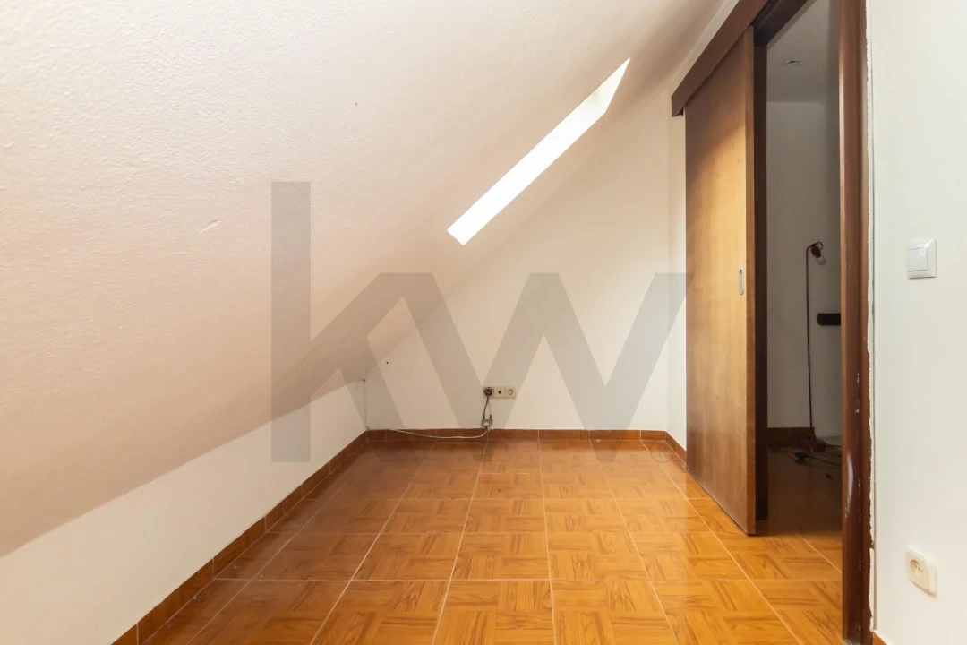 Moradia T2 para Venda em Gaio-Rosário e Sarilhos Pequenos Foto 24