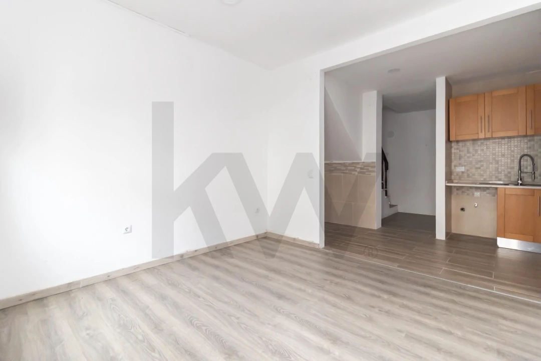 Moradia T2 para Venda em Gaio-Rosário e Sarilhos Pequenos Foto 2