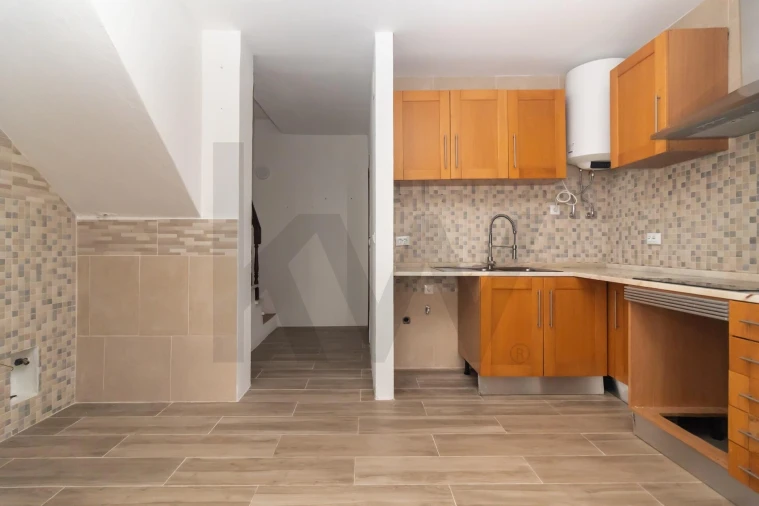 Moradia T2 para Venda em Gaio-Rosário e Sarilhos Pequenos Foto 16