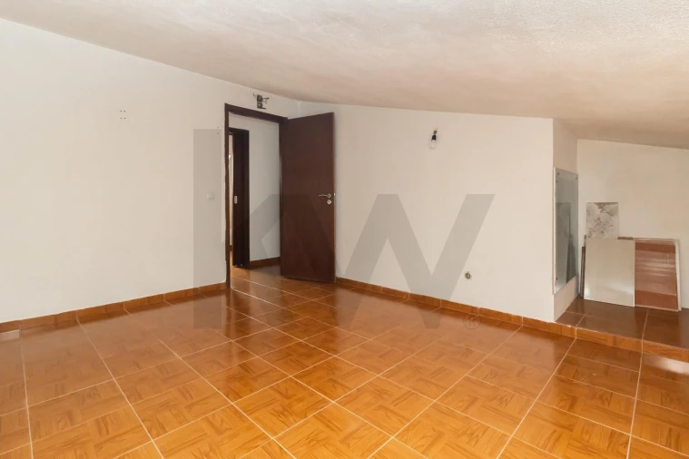 Moradia T2 para Venda em Gaio-Rosário e Sarilhos Pequenos Foto 10