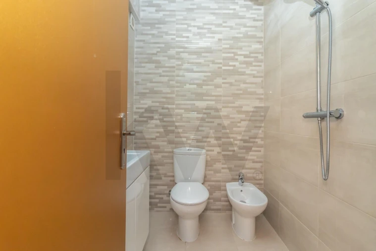 Moradia T2 para Venda em Gaio-Rosário e Sarilhos Pequenos Foto 13