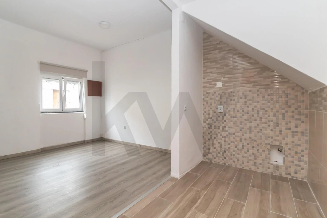 Moradia T2 para Venda em Gaio-Rosário e Sarilhos Pequenos Foto 6