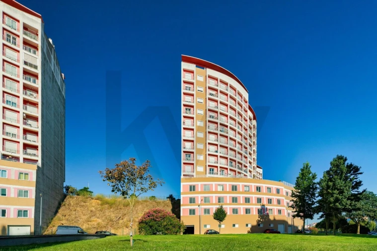 Apartamento T3 para Venda em Corroios Foto 1