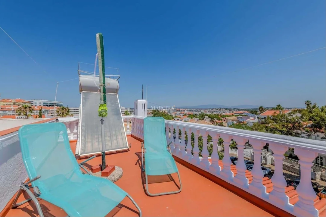 Moradia T3 para Venda em Lagos (São Sebastião e Santa Maria) Foto 24