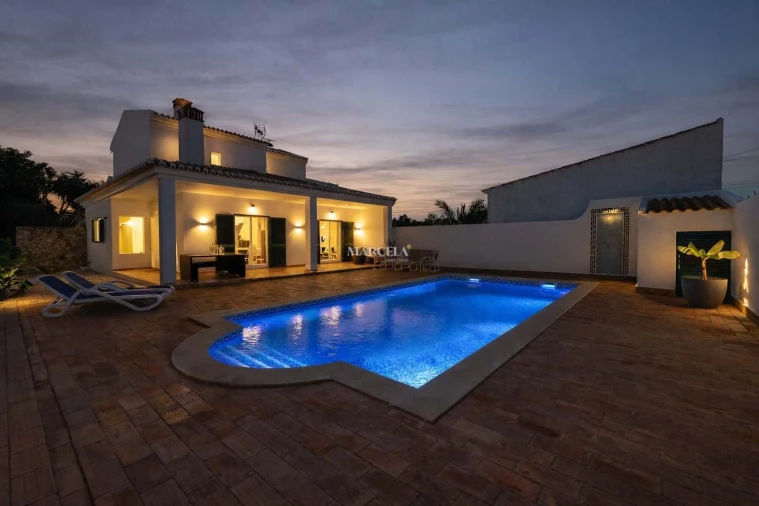 Moradia T3 para Venda em Luz Foto 25