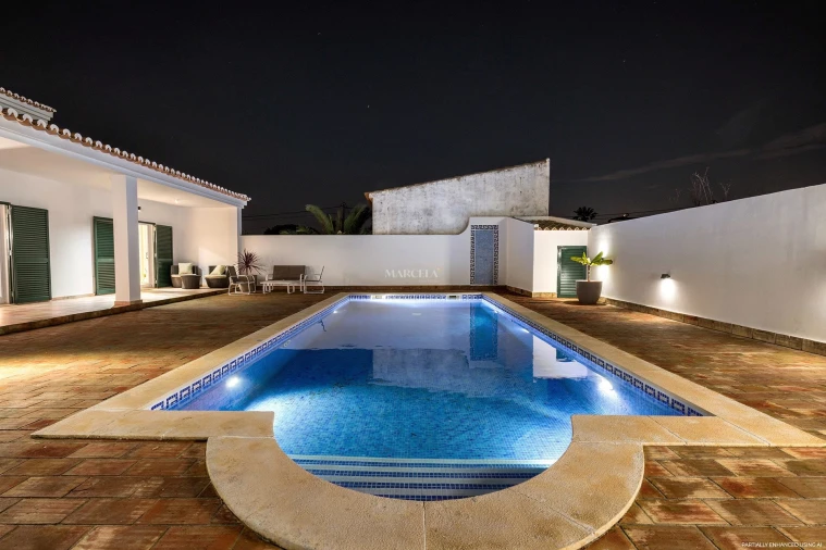 Moradia T3 para Venda em Luz Foto 26