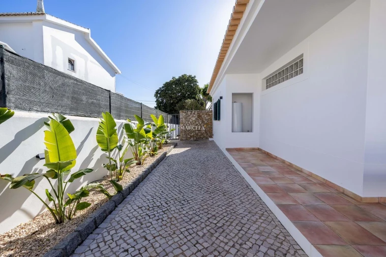 Moradia T3 para Venda em Luz Foto 28