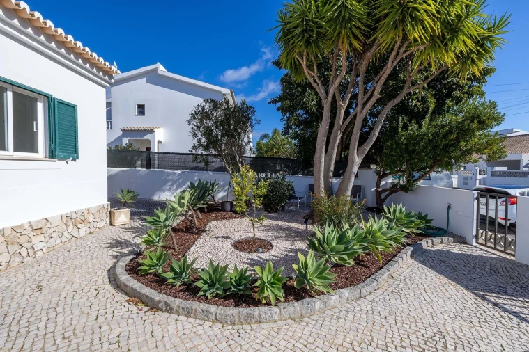 Moradia T3 para Venda em Luz Foto 29