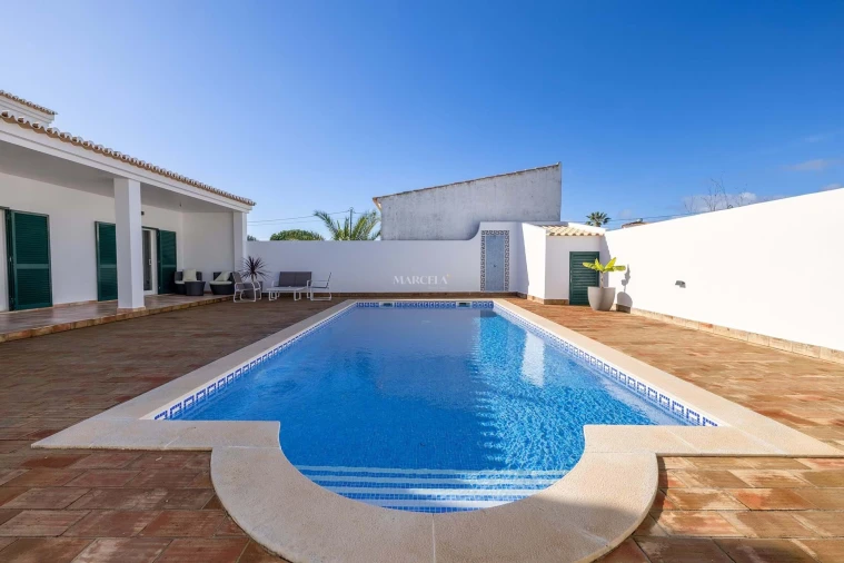 Moradia T3 para Venda em Luz Foto 27