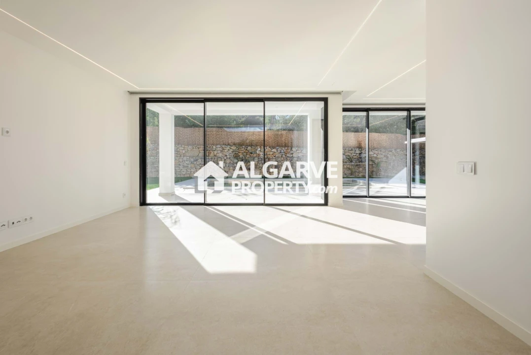 Moradia T3 para Venda em Loule (São Clemente) Foto 10